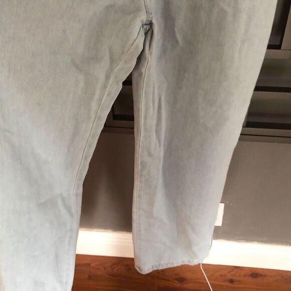 NWT Avec Les filles  Light wash overalls, denim size 30 - Picture 4 of 6